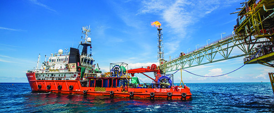 IFL_IFL Installation -DP2 vessel 3KM liner.jpg