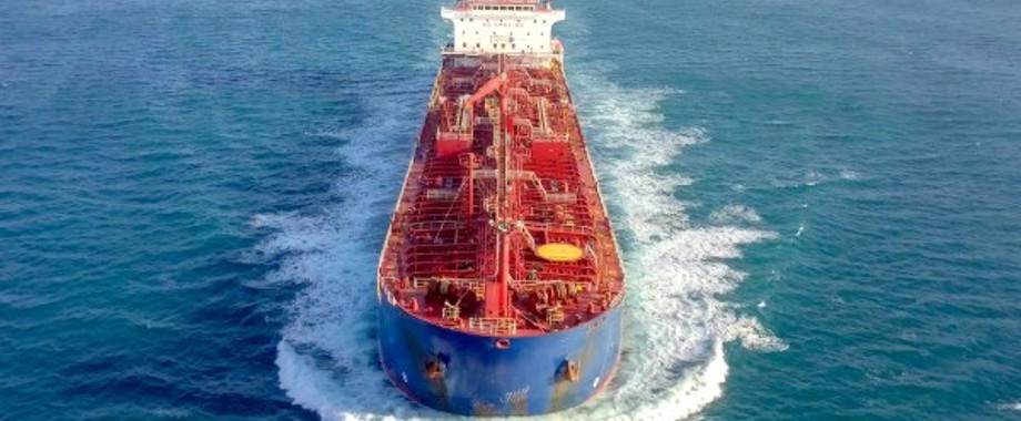 Oil Tanker Deepwater 3 - 2000.jpg