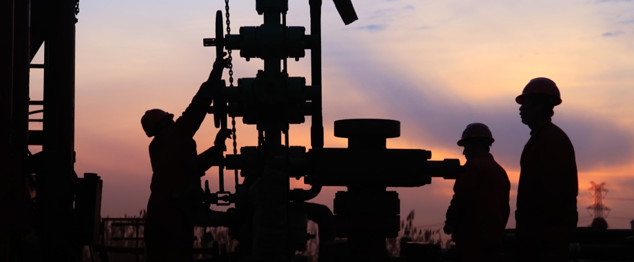 newsletter oil drilling stock people.jpg