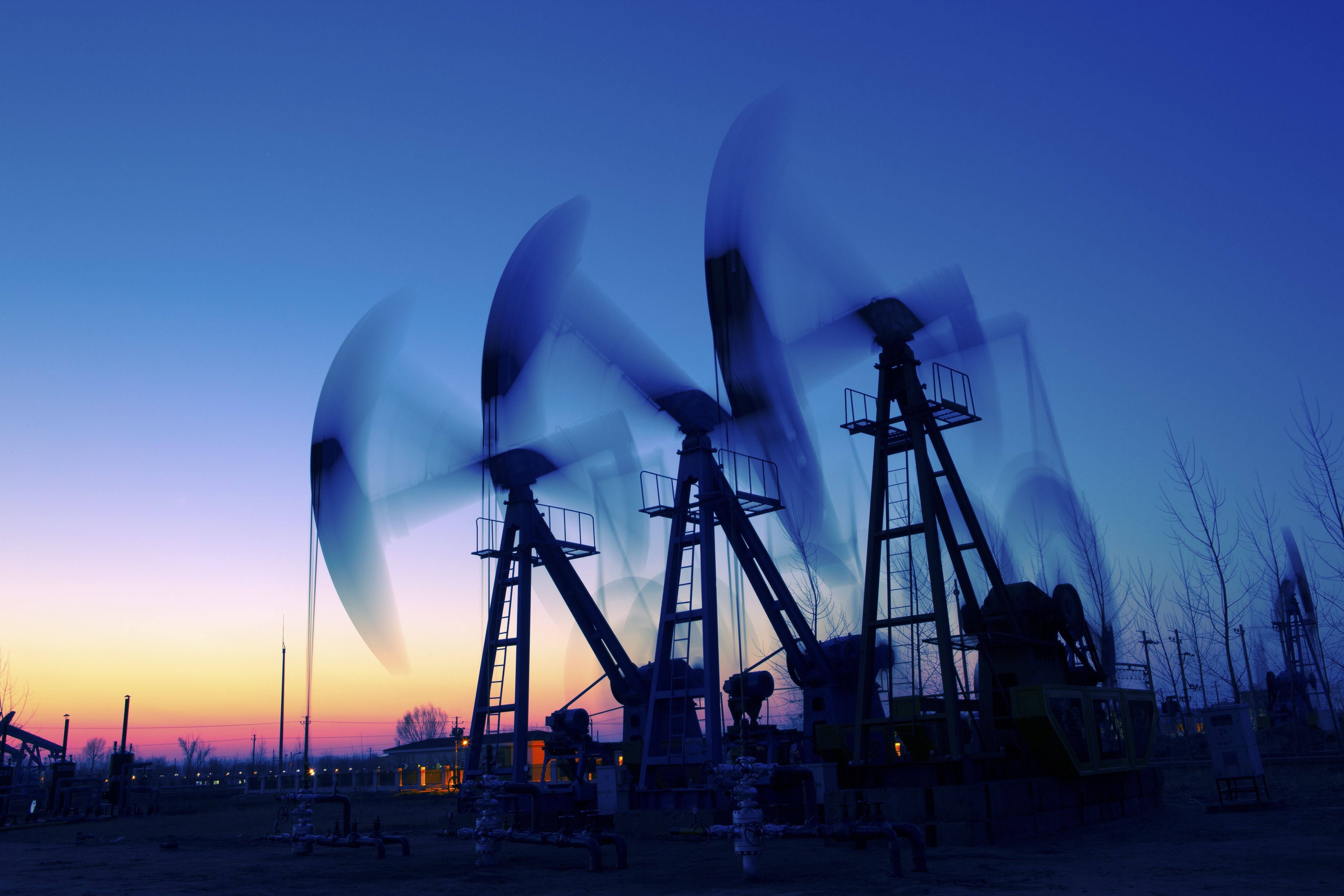 Energy Execs Think U.S. Oil Production Has Peaked - Fed Survey