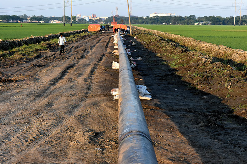    The 108-mile (175-km), 24-inch (0.61-mm) Bakhrabad Chittagong gas transmission pipeline has been completed and is at full capacity.   (Photo: Energy Bangla) 
